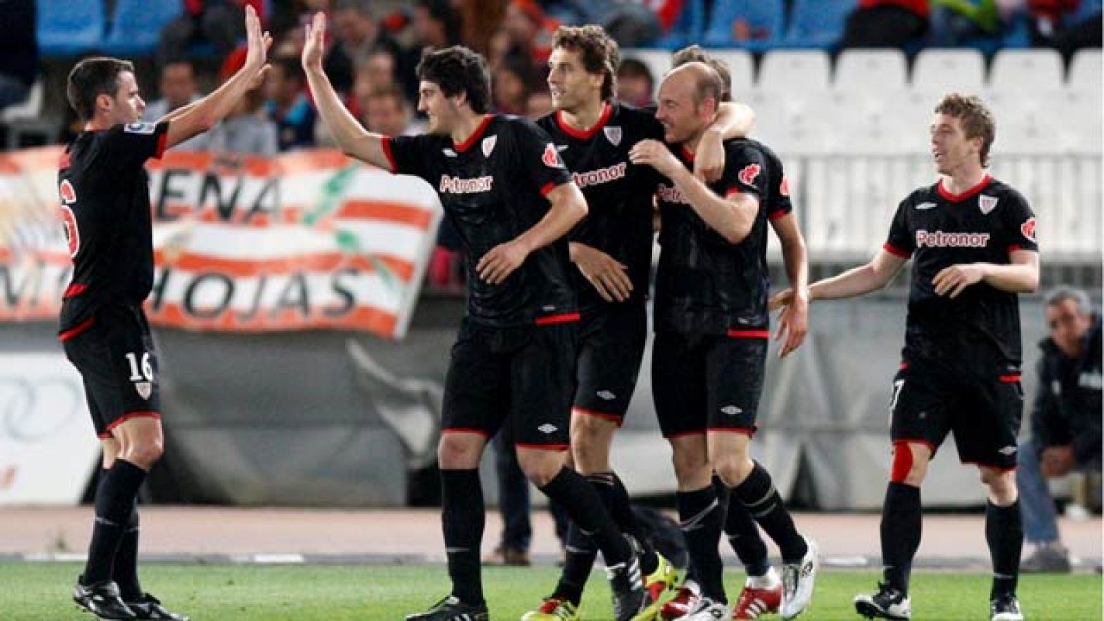 El Athletic de Bilbao recibirá al Real Madrid en Liga. En la última visita a San Mamés, el equipo blanco perdió. Caparrós ha opinado sobre la  situación en Liga del Real Madrid.