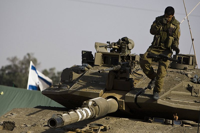 Un nuevo bombardeo israelí mata a un comandante y 2 milicianos de Hamás en Gaza