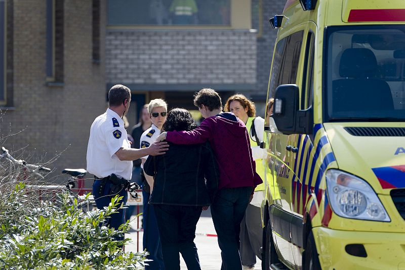 Siete muertos y varios heridos tras un tiroteo en un centro comercial en el soroeste de Holanda