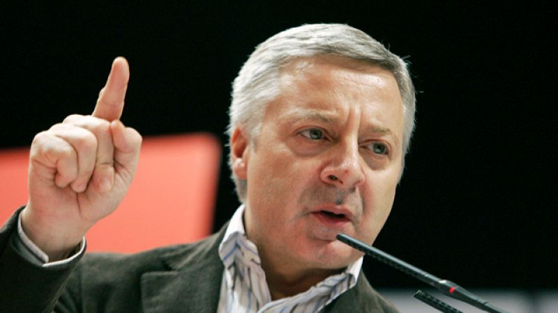 Blanco critica a Rajoy por permitir que sus candidaturas estén "cargadas de imputaciones"