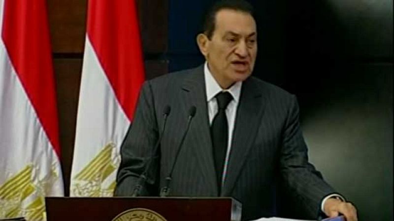 Egipto detiene a Mubarak y a sus dos hijos, que serán interrogados el 19 de abril