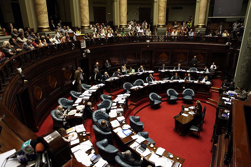 El Senado uruguayo invalida la ley que perdonó los crímenes de la dictadura