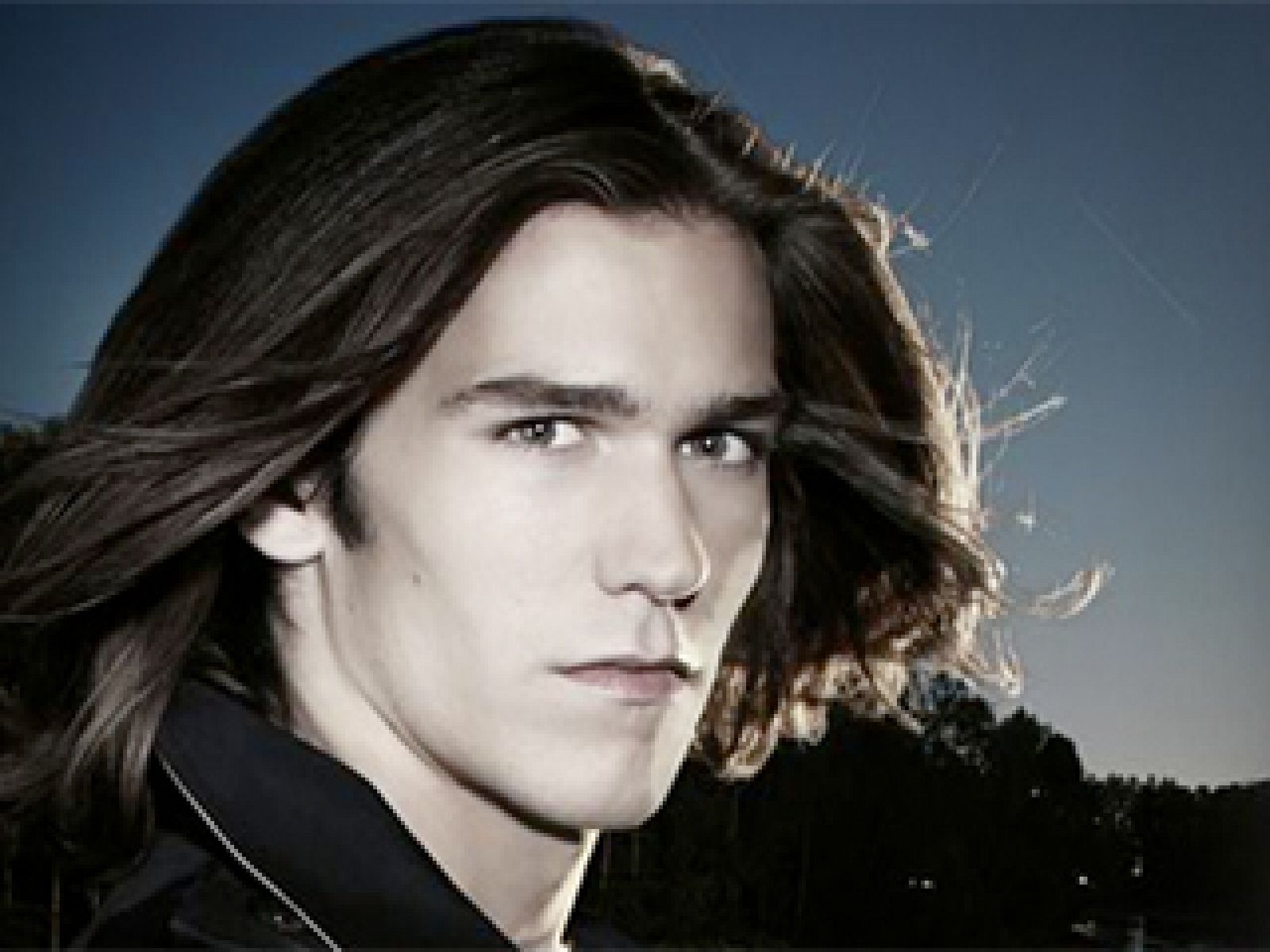 Eurovisión 2011 - Amaury Vassili representa a Francia con "Sognu" - Eurovisión | Ver