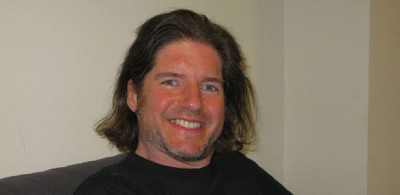 Charlie Adlard: "Dibujar zombis es muy fácil"