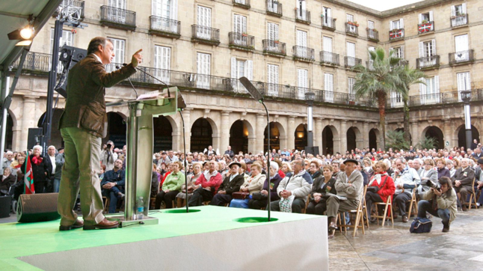 Los nacionalistas vascos celebran por separado el Aberri Eguna | Ver