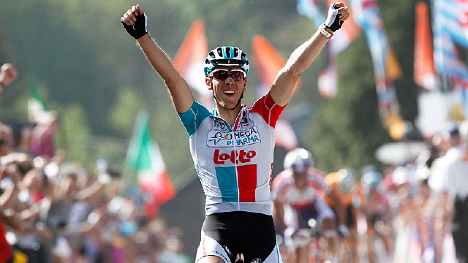 El ciclista belga de Philippe Gilbert (Omega Pharma-Lotto) se ha  proclamado vencedor de la clásica Lieja-Bastoña-Lieja, tras ser el  más rápido en cubrir los 255 kilómetros que han tenido que cubrir los  ciclistas y que cierra el tríptico de las Ard