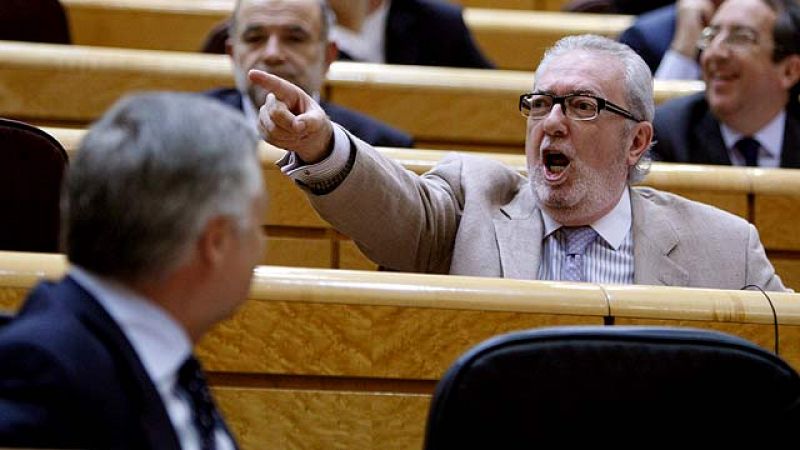 Bronca monumental en el Senado entre PP y PSOE por el caso Gürtel y la trama de los ERE