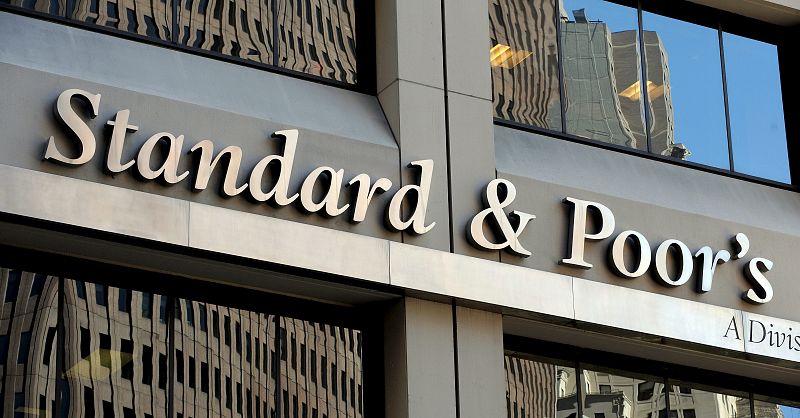 S&P pone en perspectiva negativa la deuda de Japón y abre la puerta a una rebaja