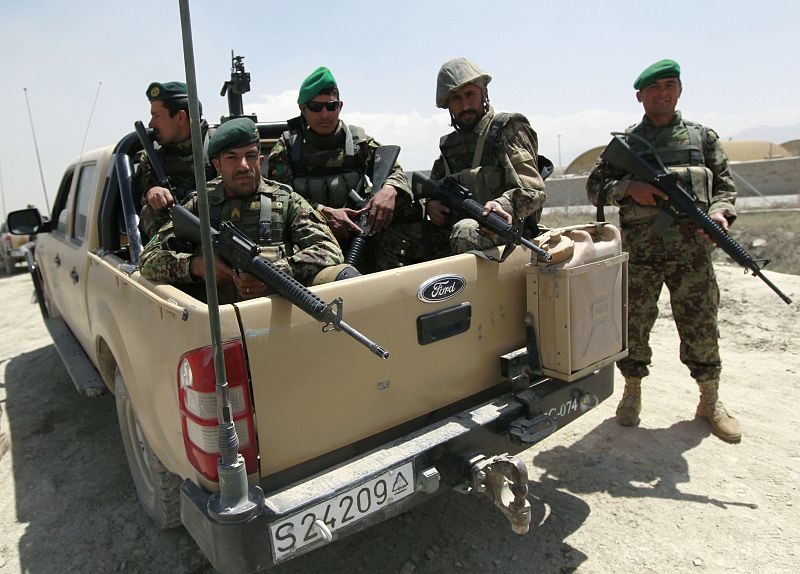 Ocho soldados estadounidenses de la OTAN mueren tiroteados por un piloto afgano en Kabul