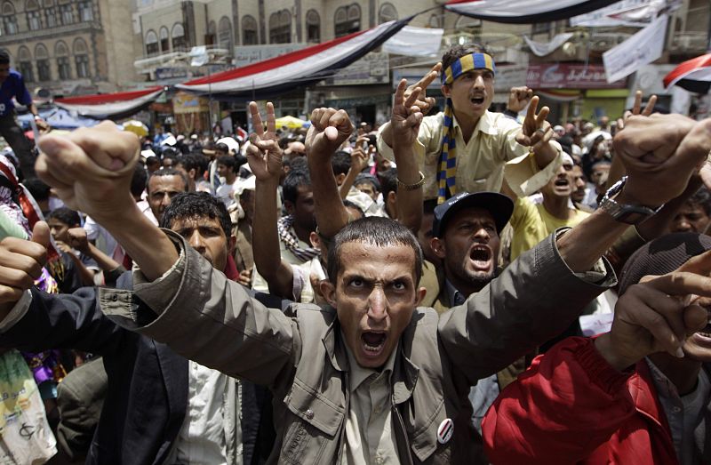 La represión de las protestas en Yemen acaba con la vida de una decena de manifestantes