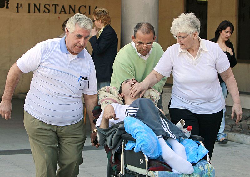 Antonio Meño, 21 años en coma tras una operación, sigue sin indemnización