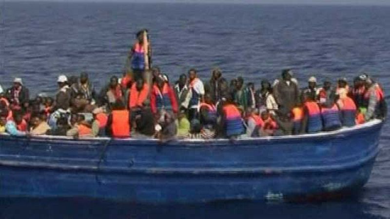 Llegan a la isla italiana de Lampedusa 2.500 inmigrantes del norte de África en 48 horas