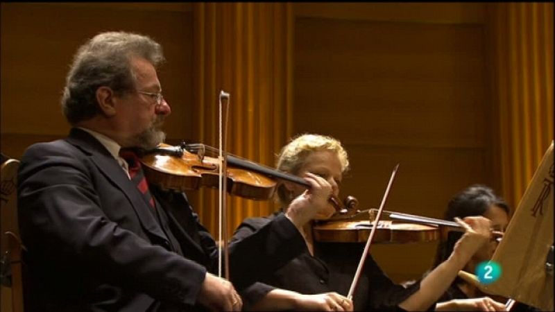 Simón Rattle entusiasma al Teatro Real con el 'Concierto de Aranjuez'