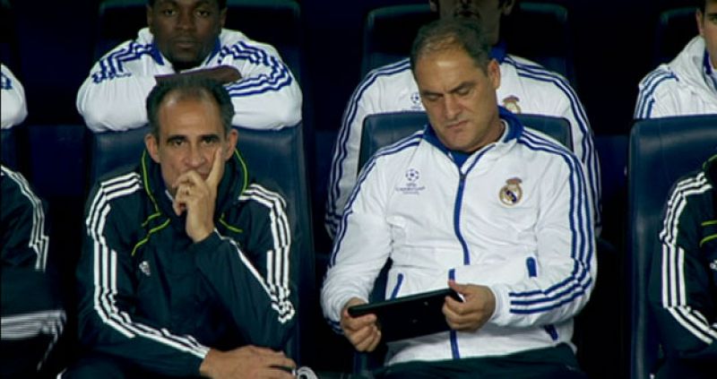 ¿Mourinho al aparato? ¿Se habrá comunicado el portugués con su banquillo?