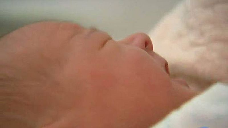 El funcionario del Registro decidirá el orden de apellidos del hijo en caso de desacuerdo