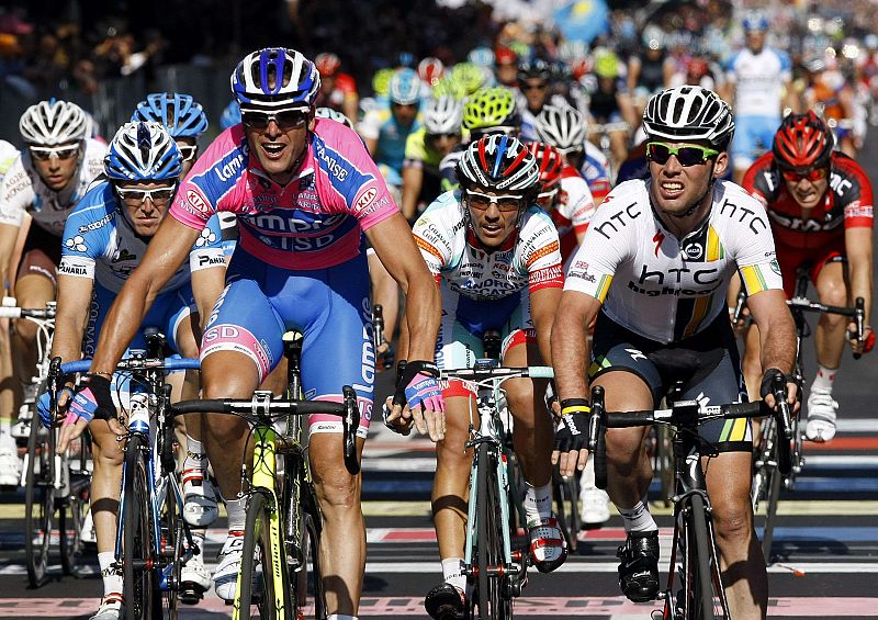 Petacchi se apunta la primera 'volata' del Giro