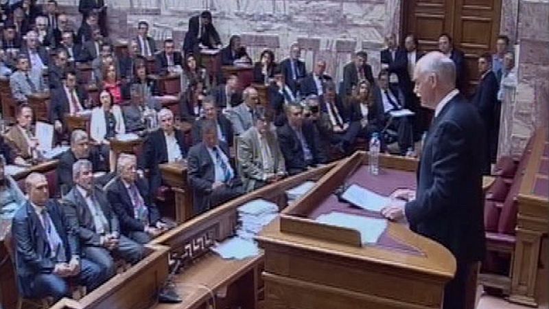 La UE estudia otro rescate para Grecia o suavizar las condiciones del primer préstamo