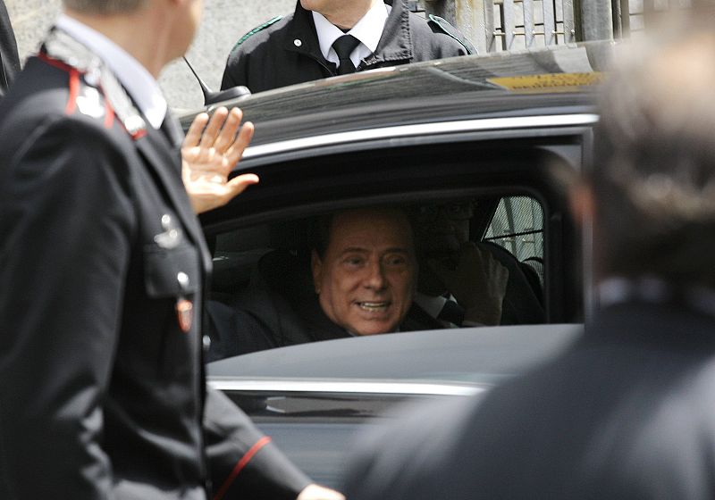 Berlusconi acusa a los jueces que le investigan de formar una 'asociación con fines delictivos'