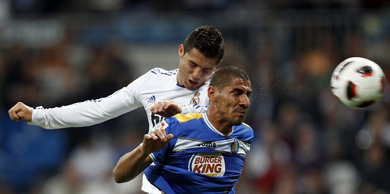 El Real Madrid no cede el punto necesario para el alirón del Barcelona