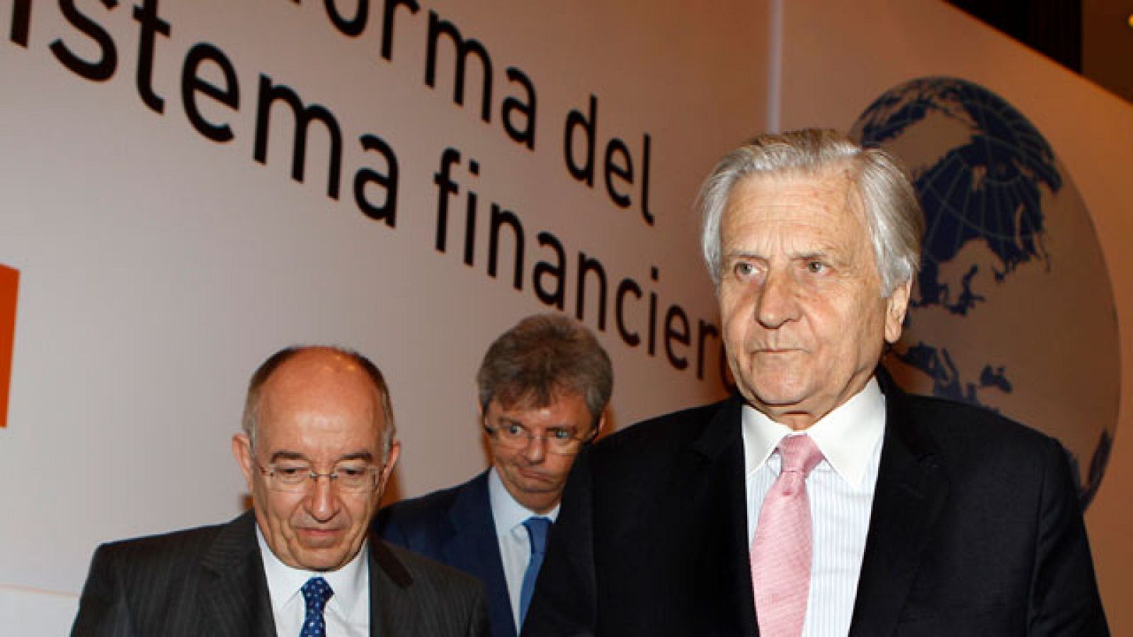 Trichet: "las democracias no rescatarán otra vez al sistema financiero" | Ver
