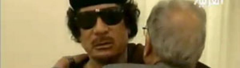 La televisión libia difunde un mensaje de Gadafi: "Estoy en un lugar al que no podéis llegar"