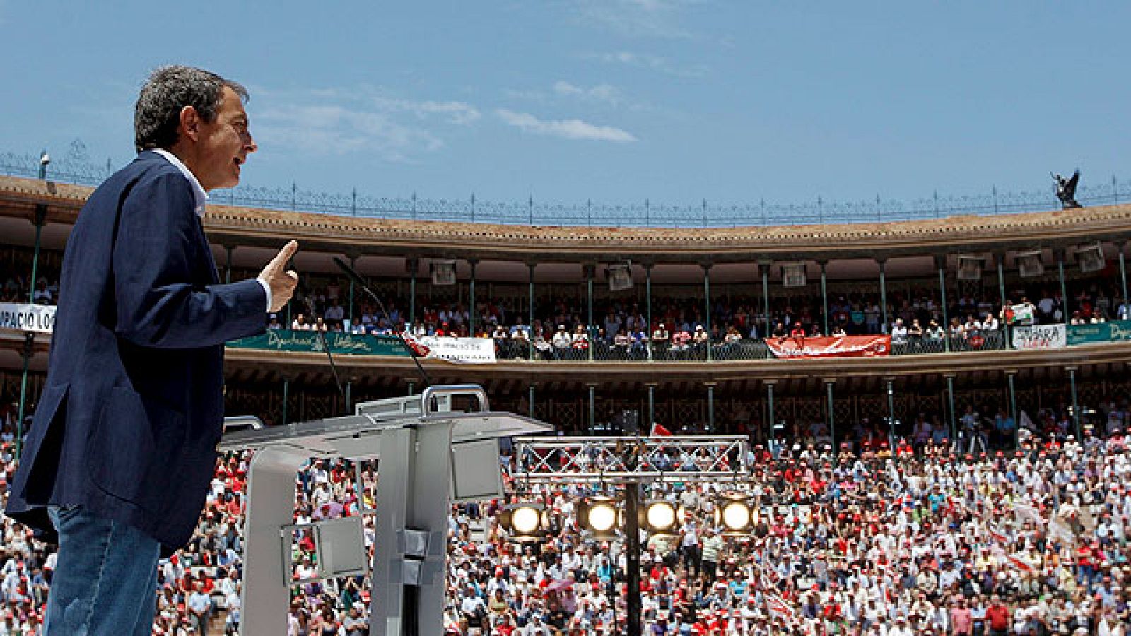La campaña electoral se celebra este sábado en dos plazas de toros