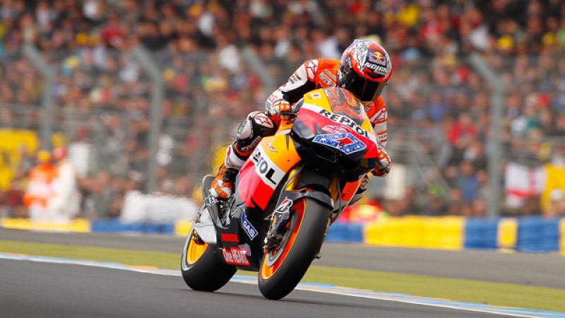 Stoner se pone al frente de las Honda