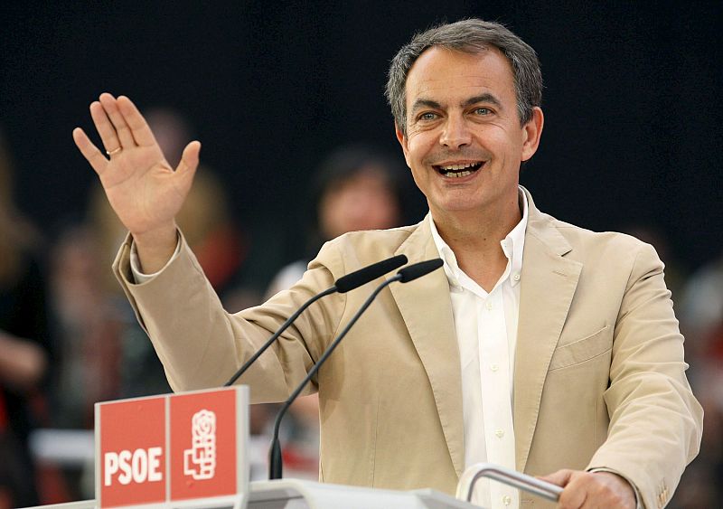 Zapatero ignora las encuestas y asegura que el PSOE ganará las generales de 2012