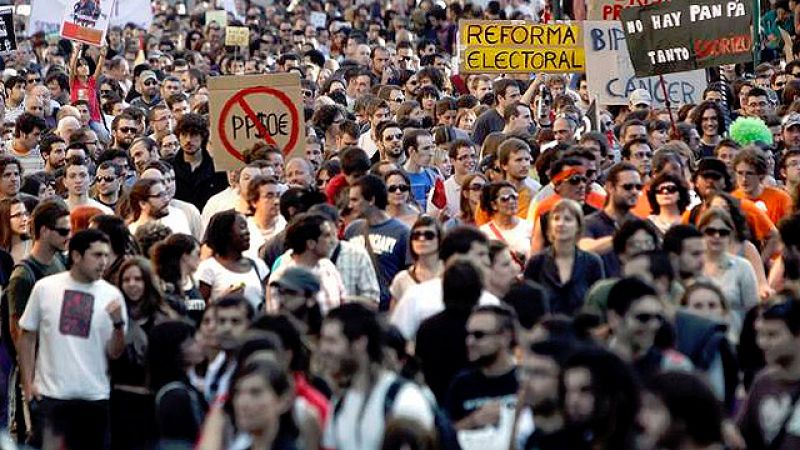 Manifestación del 15 de mayo: Decenas de miles de personas piden una regeneración democrática