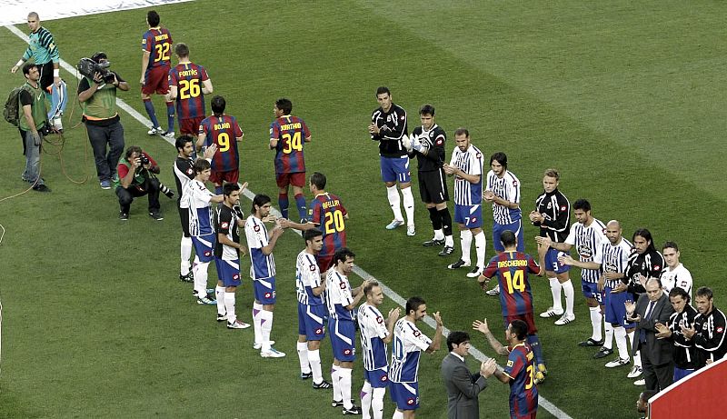 Empate sin goles entre Barça y Depor en el día de los homenajes