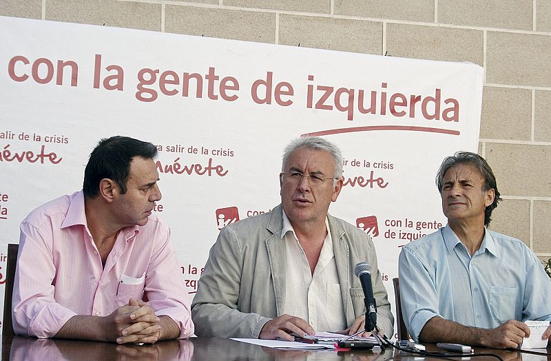 Cayo Lara: el PP no gobernará "ni por activa ni por pasiva" en Extremadura con el voto de IU