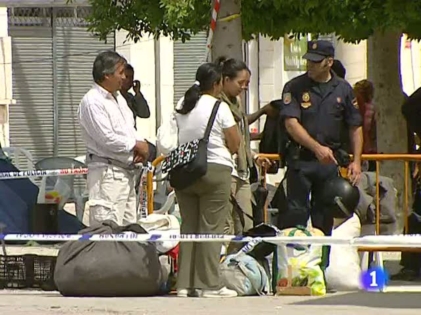 En Lorca, comienza el traslado de los vecinos que no pueden volver a sus casas al campamento de la Torrecilla