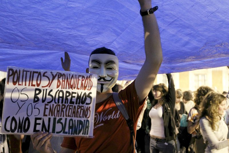 Indignados y desesperanzados, así se muestran los movilizados del 15-M