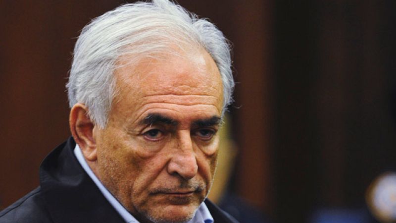 La prisión de Rikers Island pone a Strauss-Kahn en vigilancia por riesgo de suicidio