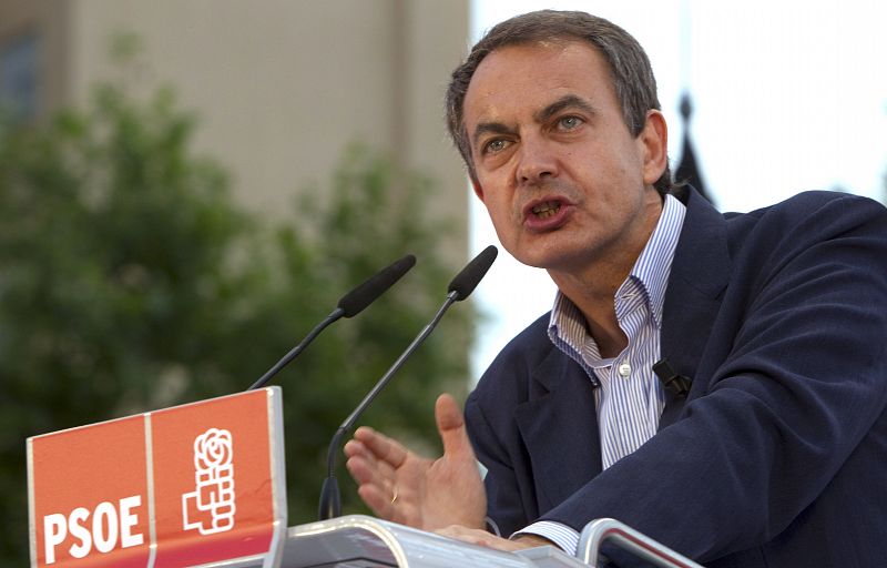 Zapatero cambia la Plaza Mayor de Madrid por Ifema para el cierre de campaña