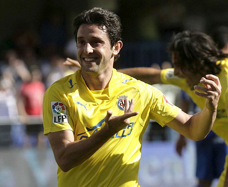 Nihat afianza al Villarreal en la segunda plaza de la tabla