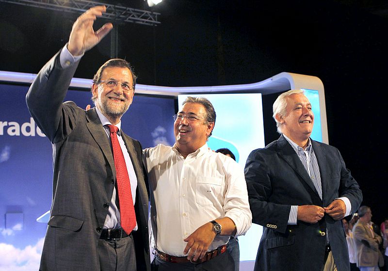 Rajoy afirma que "Andalucía es mejor que sus gobernantes" y no es ni "ERE ni chanchullos"
