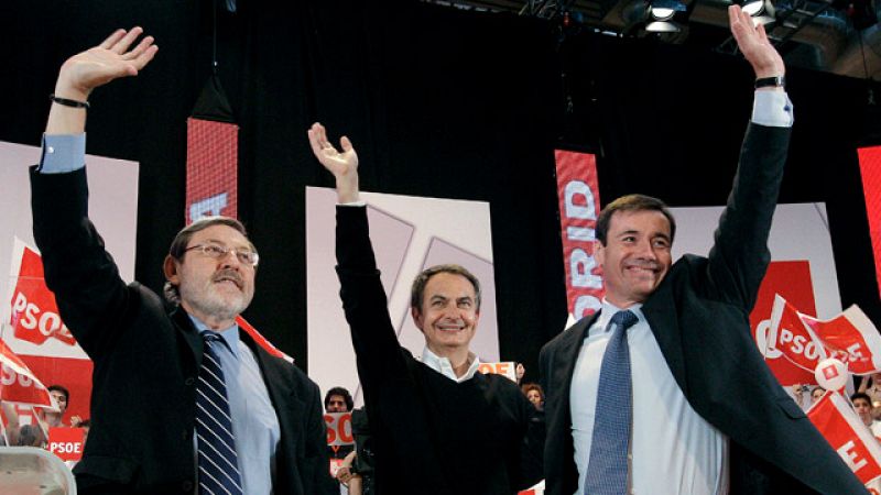 Zapatero: "No nos asustan las movilizaciones, nos comprometen a buscar una respuesta social"