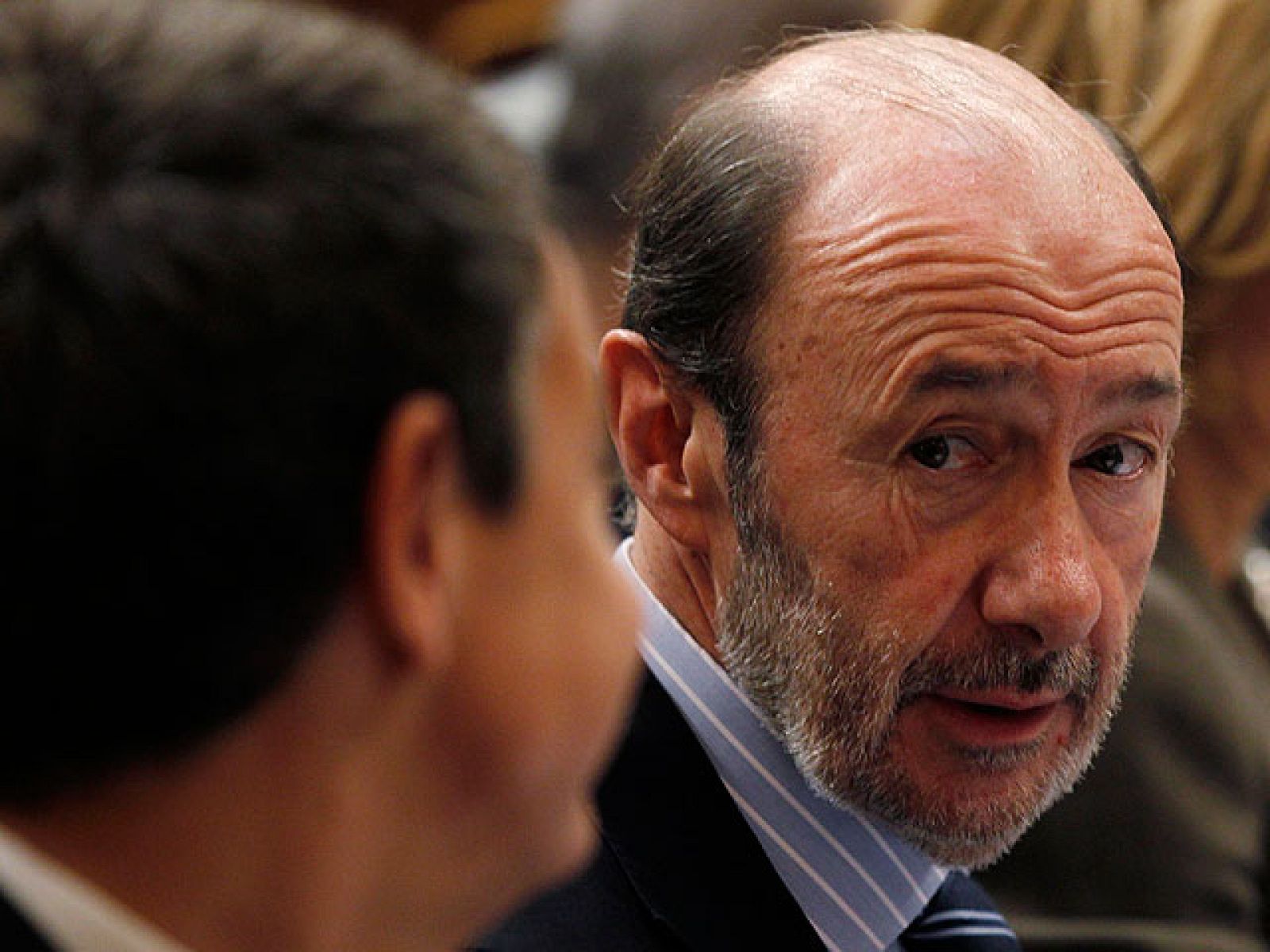 El PP quiere elecciones y el PSOE debate como afrontarlas