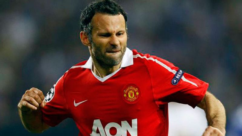 Giggs falta al entrenamiento tras ser vinculado con una relación adúltera