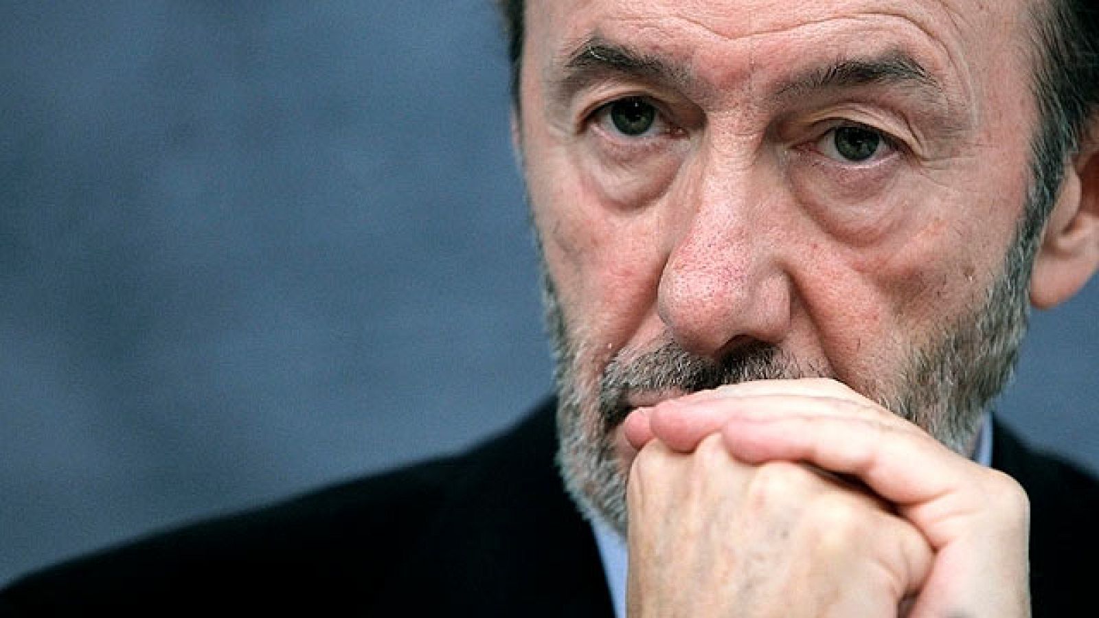 Rubalcaba guarda silencio sobre su futuro | Ver