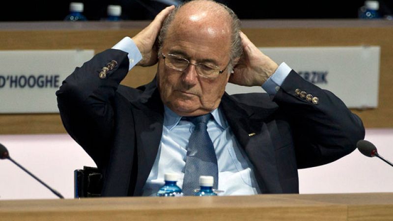 Blatter: "Soy el capitán del barco y es mi deber guiarlo en la buena dirección"