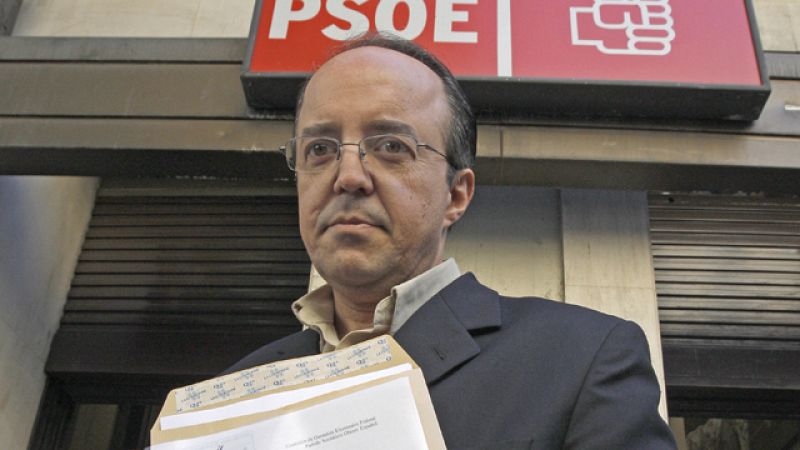 Ya son cinco los militantes del PSOE que quieren ganarle las primarias a Rubalcaba