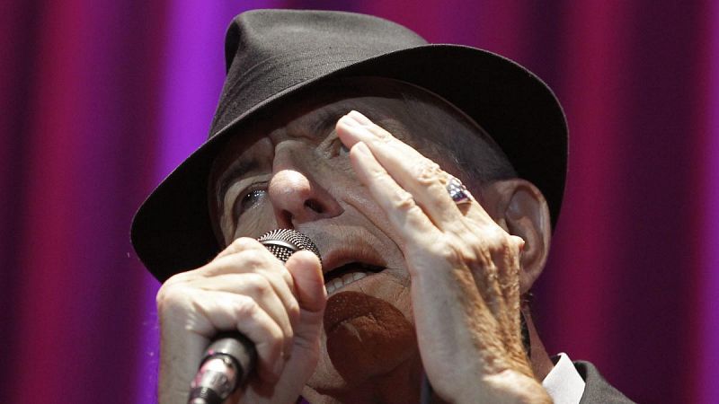 Leonard Cohen: poeta y, por el camino, músico