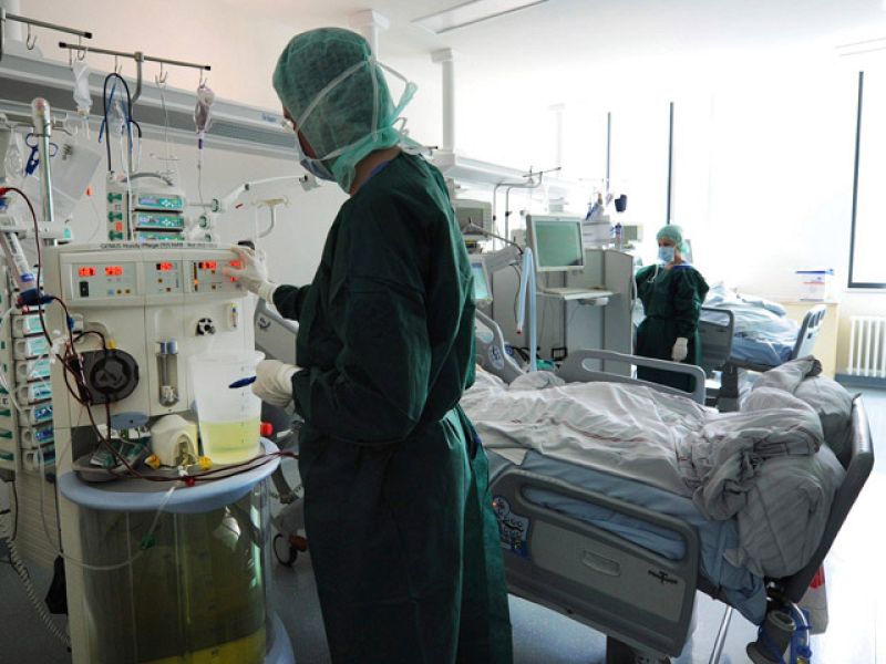 La OMS dice que el brote de E.coli lo ha provocado una cepa "muy rara"