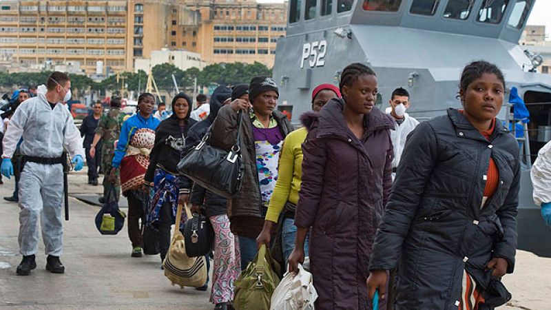 Desaparecen en las costas de Túnez más de 200 inmigrantes que huían de Libia