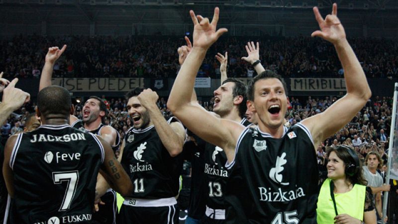 El Bilbao, histórico finalista de la Liga ACB al vencer al Real Madrid