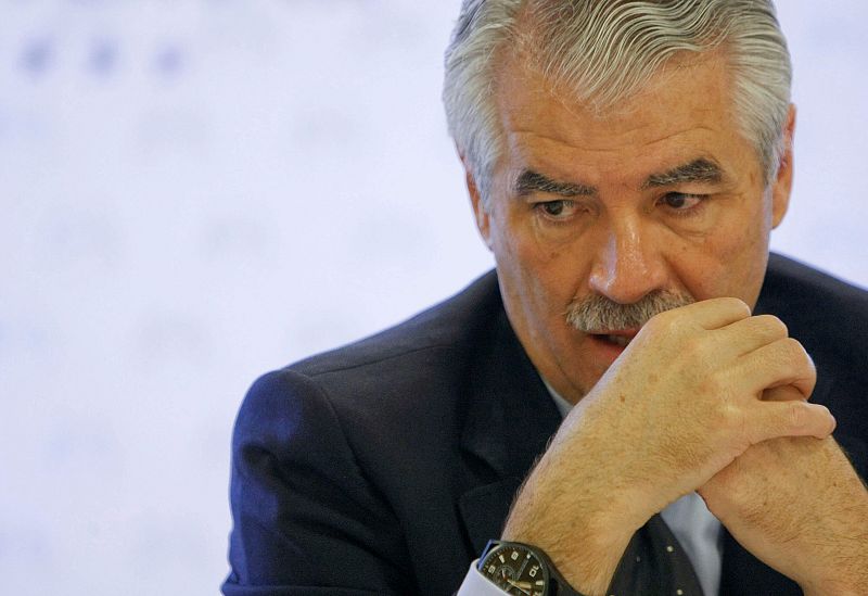 Pernía pide ayuda al Gobierno cántabro y al anterior dueño del Racing para salvar al club