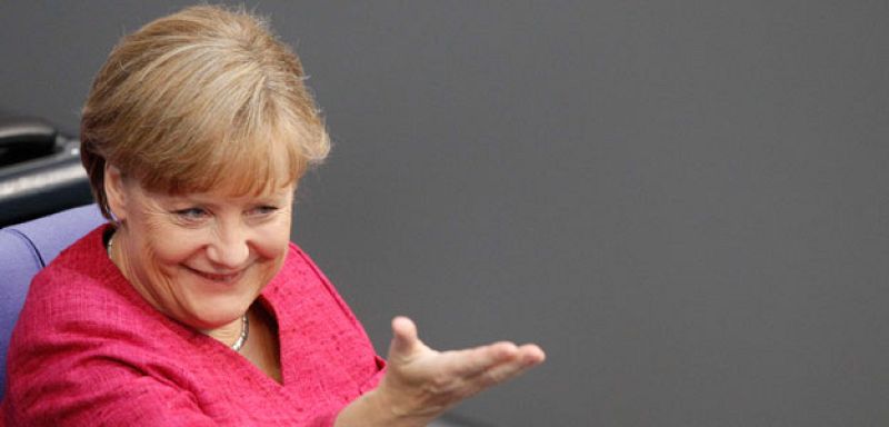 Merkel defiende "una buena coordinación" en la gestión de la crisis de la bacteria E.coli