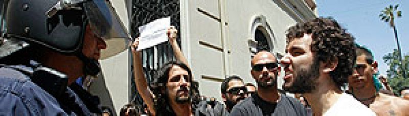 El Gobierno apunta a radicales como instigadores de los incidentes en Las Corts valencianas